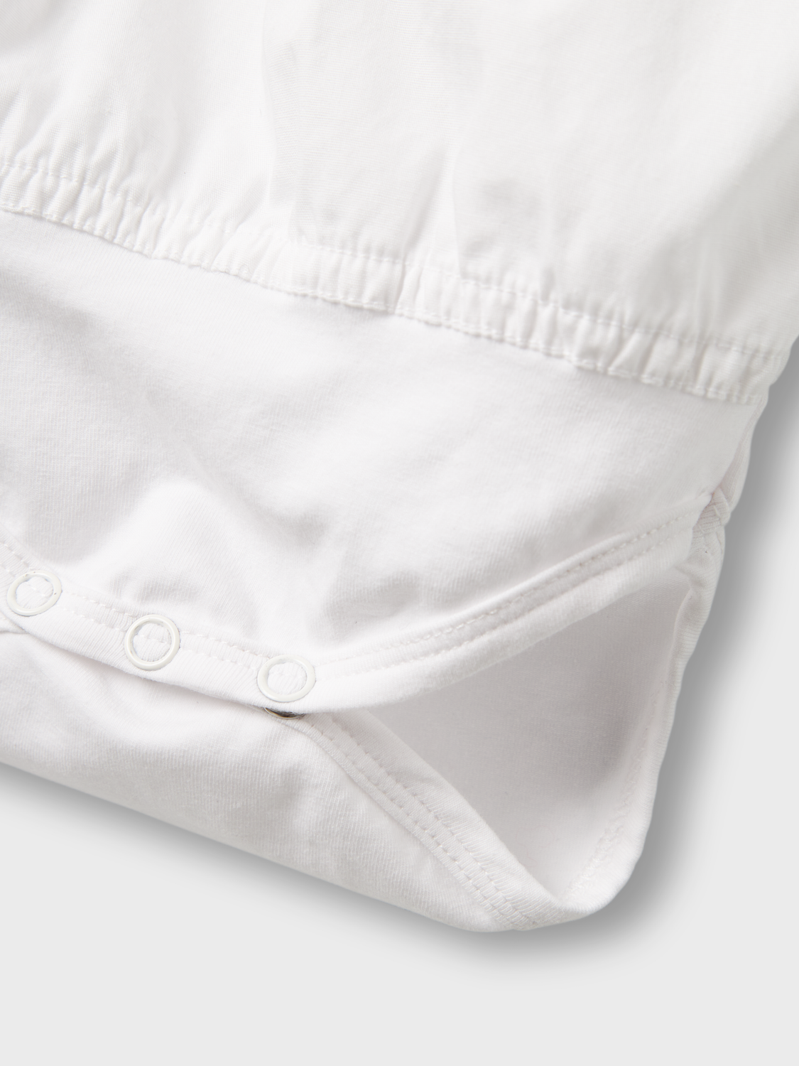 model_shot-front_full